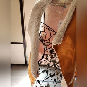 VEST Marlow Faux Shearling Vest True to size fit